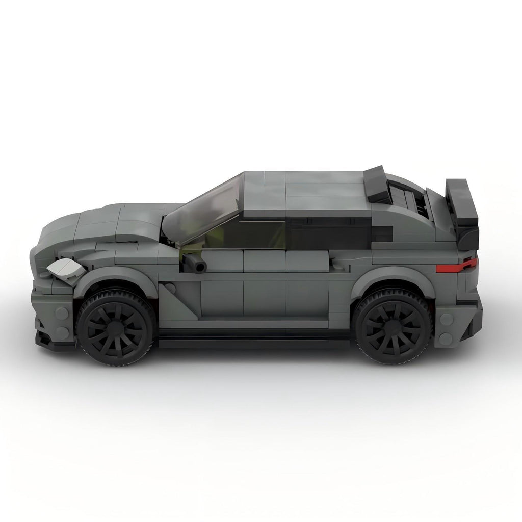 MOC Aston Martin DBX SUV Building Block Model – 17.6cm Sports Car Brick Toy for Collectors