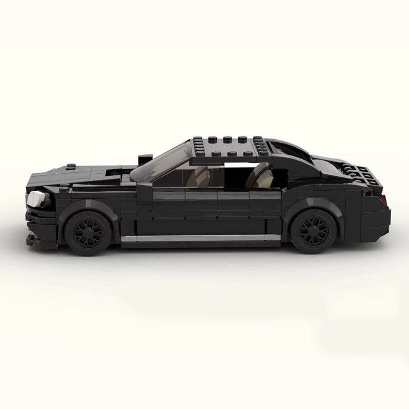 MOC Mercedes Maybach S680 Luxury Car Building Blocks Model – Collectible Black Brick Sedan
